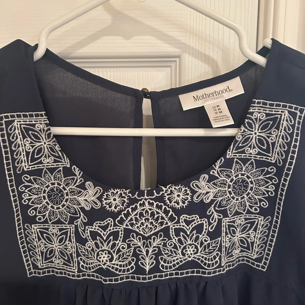 Maternity blouse - Picture 2 of 3